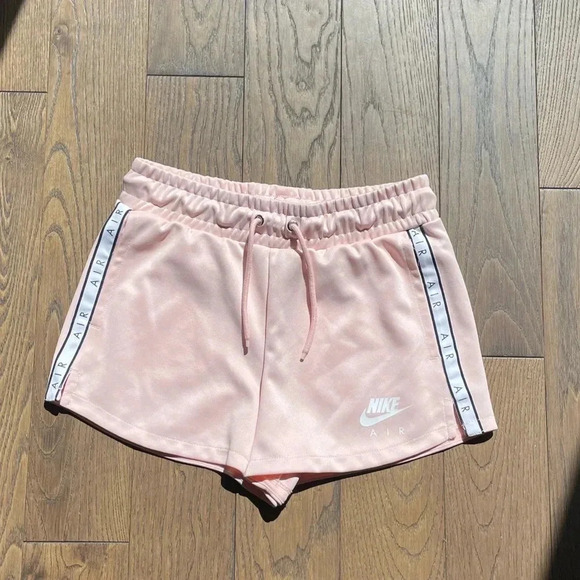 Nike Air XS 4” shorts women - Picture 1 of 3